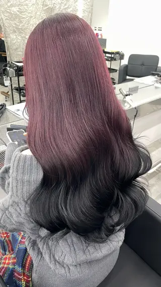 ロング カラー ブリーチ/髪質改善/ ハイトーン/暖色のヘアスタイル