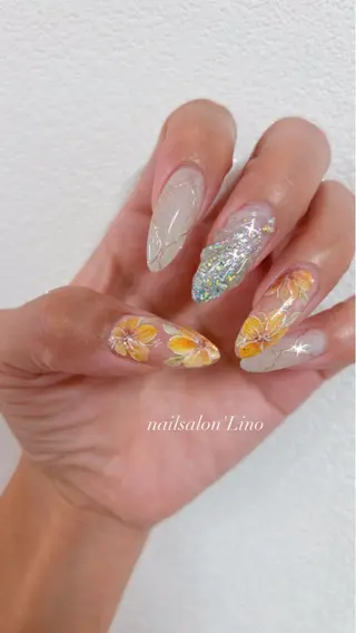 ネイル Lino𓂃⟡.· Chizuruのネイルデザイン