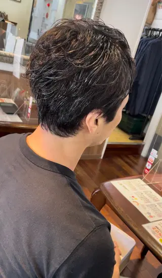 ショート カラー 福見 美保のヘアスタイル