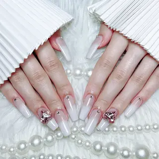 ネイル Ugirl Nail Pinpin🤍のネイルデザイン