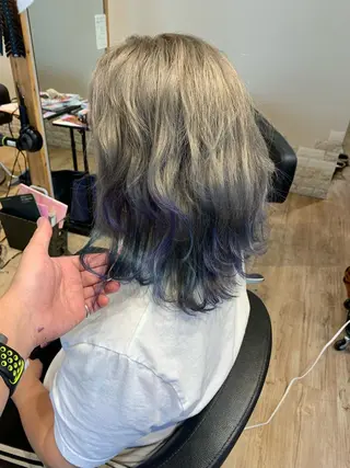 ミディアム カラー 大久保 隆蔵のヘアスタイル