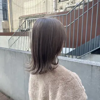 ミディアム 安丸 結夏のヘアスタイル