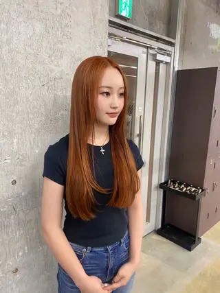 ロング カラー 大下 心渚 /ブリーチ/艶カラーのヘアスタイル