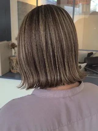 ショート カラー ブリーチカラー🌈 嘉名 真樹のヘアスタイル