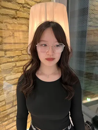 ロング hair make BEHIVE ichibancho AVEDA所属・渡邉  日向子 ・レイヤー、縮毛矯正のヘアスタイル