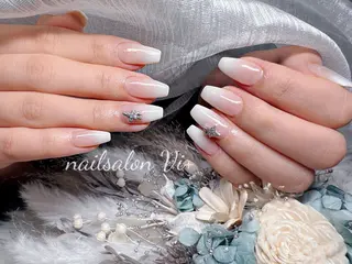 ネイル ✨Nailsalon Vi+✨のネイルデザイン