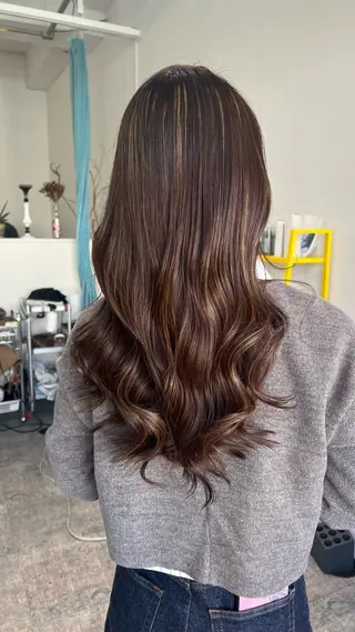 ロング カラー 🌈re-room EIKI🇰🇷のヘアスタイル