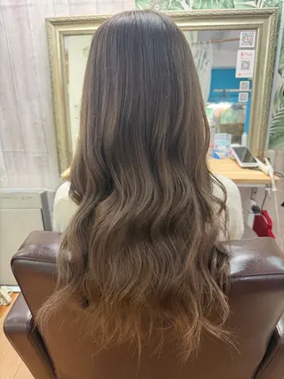 ロング ALOHA所属・川本 葵のヘアスタイル