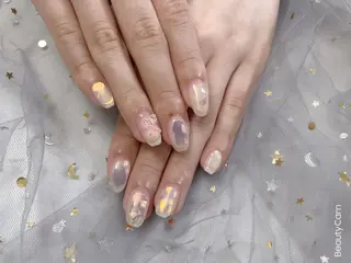 ネイル ネイルサロンエクラ 🫧Shizukaのネイルデザイン