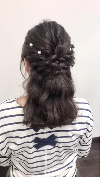 セミロング ヘアアレンジ 沢田 瞳のヘアスタイル