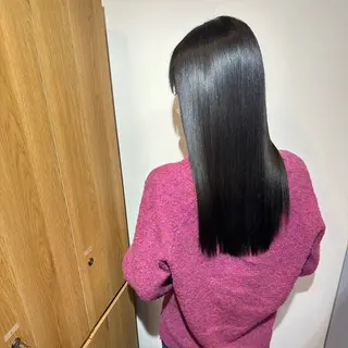 ロング 岡田 佳子のヘアスタイル