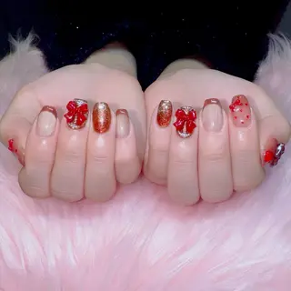 ネイル RIEKO🍒 ワンホン♡推しネイルのネイルデザイン