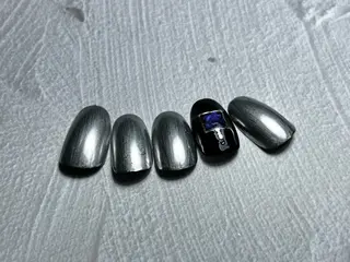 ネイル un +のネイルデザイン