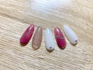 ネイル ECLAT エクラ所属・寺山 千鶴のネイルデザイン