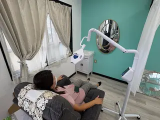 ホワイトニングサロンaile所属・セルフホワイトニング 金城しおりのその他イメージ