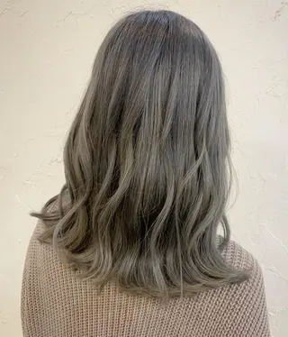 ミディアム 高山 滉太のヘアスタイル