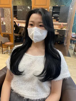 ロング カラー ヘアアレンジ 'AXIS nagoya所属・'AXIS江森 美空のヘアスタイル