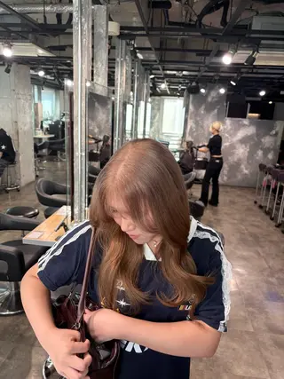 カラー 透明感ベージュ🤎 ナチュラルレイヤーのヘアスタイル