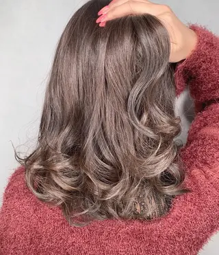 セミロング カラー パーマ ヘアアレンジ メンズ キッズ ネイル マツエク・マツパ 新宿駅近♡友達とOK 🦋W -ワット -のヘアスタイル