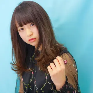 セミロング カラー 髪質改善、エクステ 山口卓哉のヘアスタイル