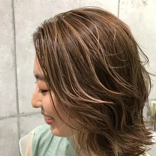 ミディアム カラー newi 池袋のヘアスタイル
