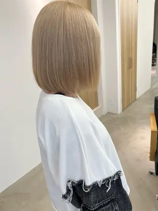 ショート カラー vince. moekoのヘアスタイル