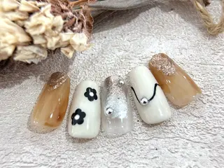 ネイル M+Nail 池袋のネイルデザイン