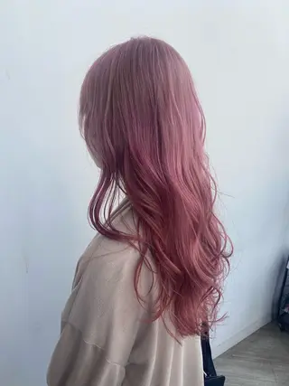 ロング 瀧下 唯のヘアスタイル