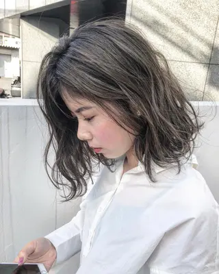 ミディアム カラー REVE所属・TAKU 美容師のヘアスタイル