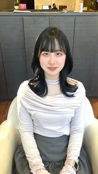 ミディアム ショートカット 🖤ikoiのヘアスタイル