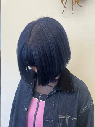 ショート カラー 水野 咲のヘアスタイル