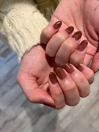 ネイル une／YUKINA 🫧大人nuanceのネイルデザイン