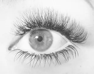 マツエク・マツパ SESUNNY セサ二ー　SAYAのマツエク・マツパデザイン