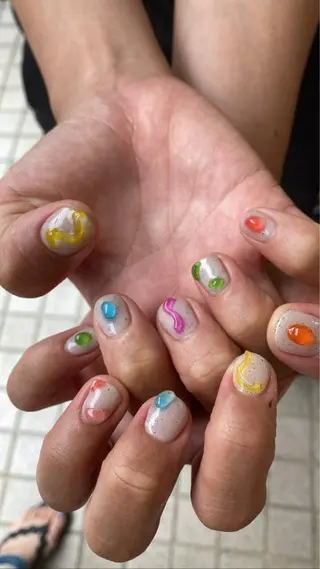 ネイル nailsalon　hue所属・小山 羽奈のネイルデザイン