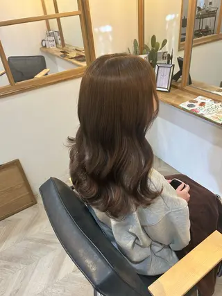 ロング PACE所属・ayumi ／透明感カラーのヘアスタイル