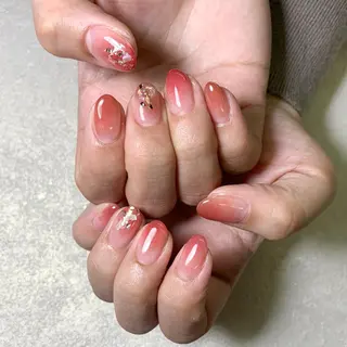 ネイル atelier　FIORITURA所属・FIORITURA aiのネイルデザイン