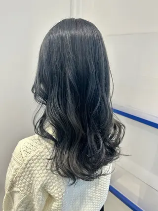 セミロング カラー lico×little大通所属・あみ 🐷のヘアスタイル