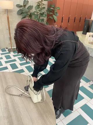 ロング ボブ/ハイトーン YUIのヘアスタイル