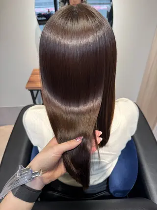 セミロング NAVY 橋本心 縮毛矯正のヘアスタイル