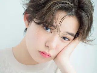 ショート 水口 英里のヘアスタイル