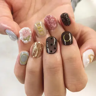 ネイル SHINE NAILのネイルデザイン