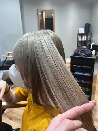 ミディアム カラー 5:8所属・吉祥寺【髪質改善カラ ー/ブリーチ】藤井のヘアスタイル