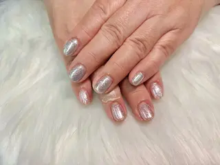 ネイル Hübsch所属・Sakura Hのネイルデザイン