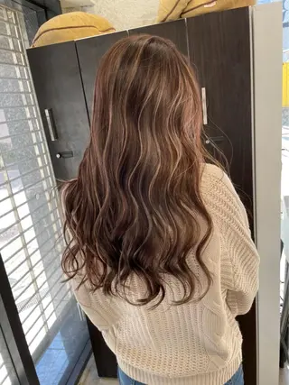 ロング カラー ヘアアレンジ ヘアローラン所属・💕 manaka🌺のヘアスタイル