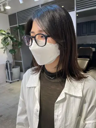 ミディアム 斉藤 瑞恵のヘアスタイル