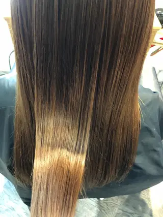 ロング 🦄艶カラー×韓国 NANA💎🐬のヘアスタイル