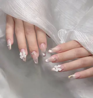 ネイル Lee Ainのネイルデザイン