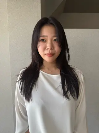 ロング mu-sen所属・Fujii Naoのヘアスタイル