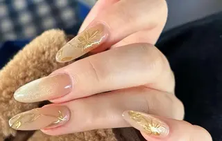 ネイル 高木 維麗絲のネイルデザイン