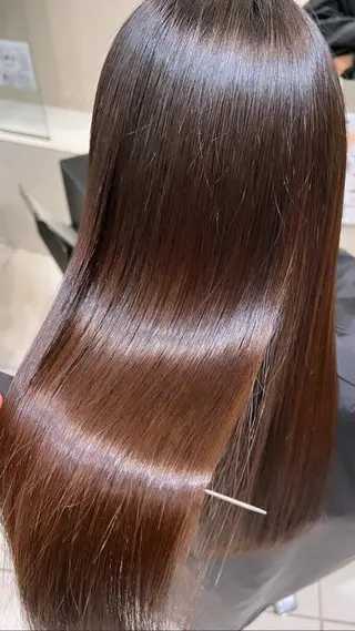 ロング ☃️顔周りレイヤー グレージュSHUTOのヘアスタイル